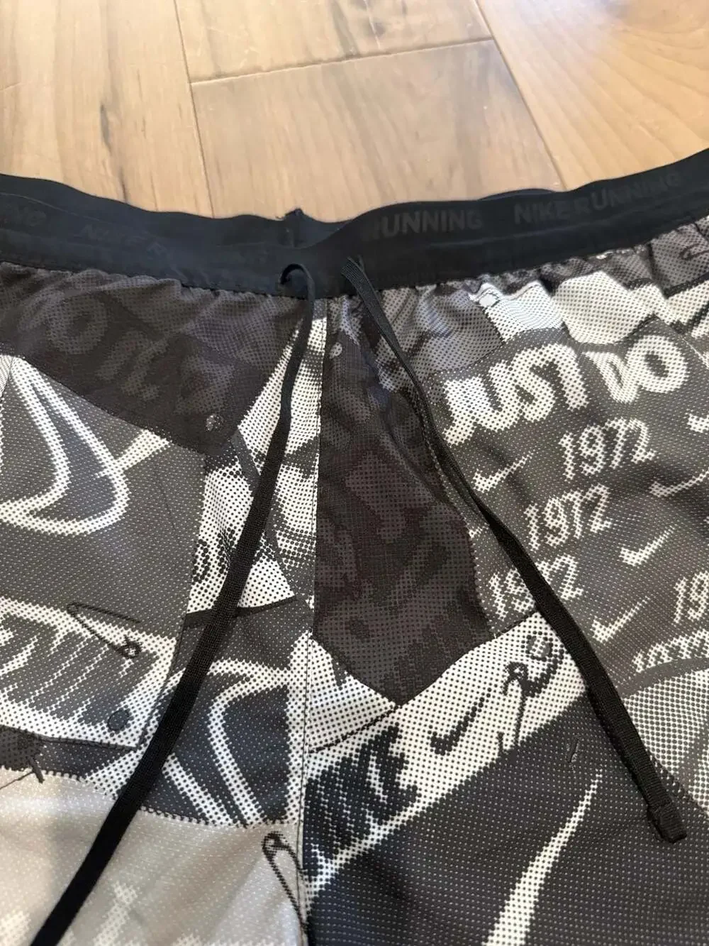 Nike Stride Run Energy Men's Dri-FIT 5" Brief-Lined Graphic Running Shorts - Picture 3 of 4